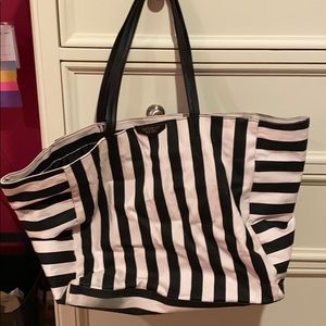 VS Tote bag